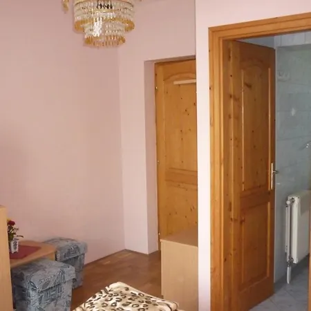 Barbara Apartmanhaz Lejlighed *