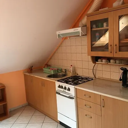 Апартаменты Barbara Apartmanhaz Кехидакустани