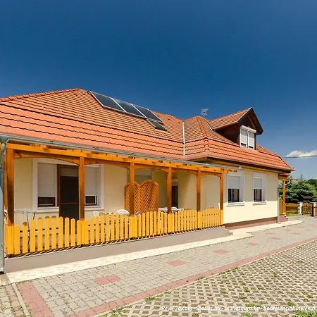 Barbara Apartmanhaz Apartament