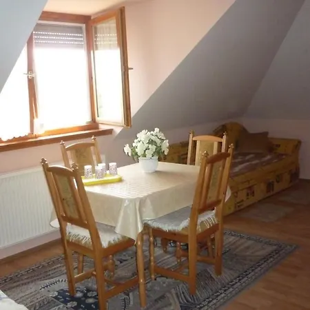 Barbara Apartmanhaz Daire *