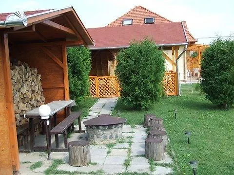 Lejlighed Barbara Apartmanhaz Kehidakustány